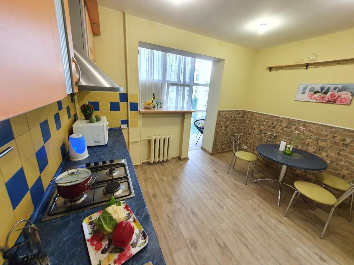 Inn Home Apartments In Kiev Center Eksteriør bilde