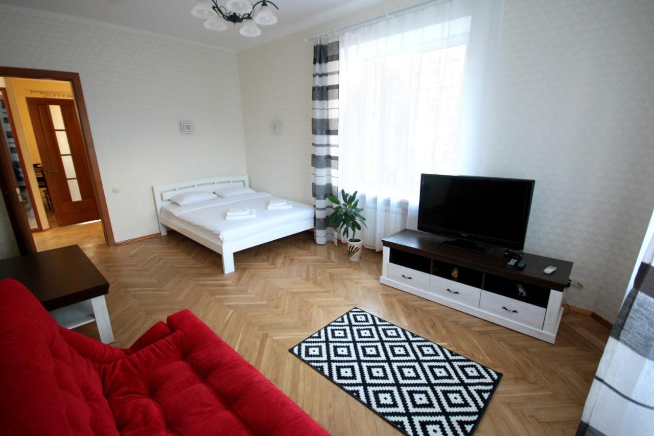 Inn Home Apartments In Kiev Center Eksteriør bilde