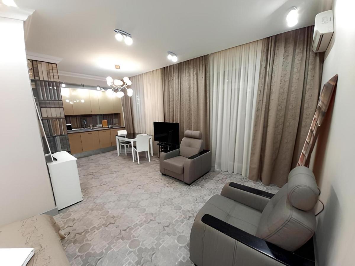 Inn Home Apartments In Kiev Center Eksteriør bilde