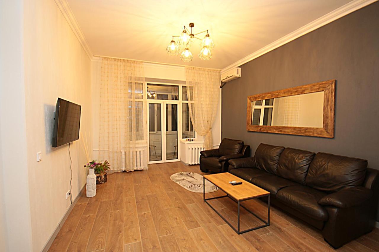 Inn Home Apartments In Kiev Center Eksteriør bilde