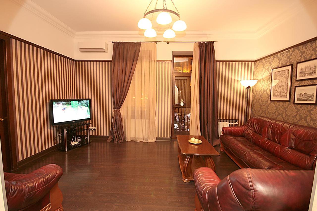 Inn Home Apartments In Kiev Center Eksteriør bilde