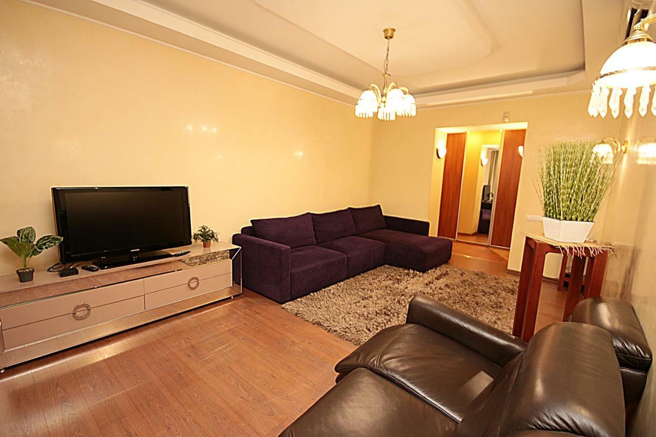 Inn Home Apartments In Kiev Center Eksteriør bilde