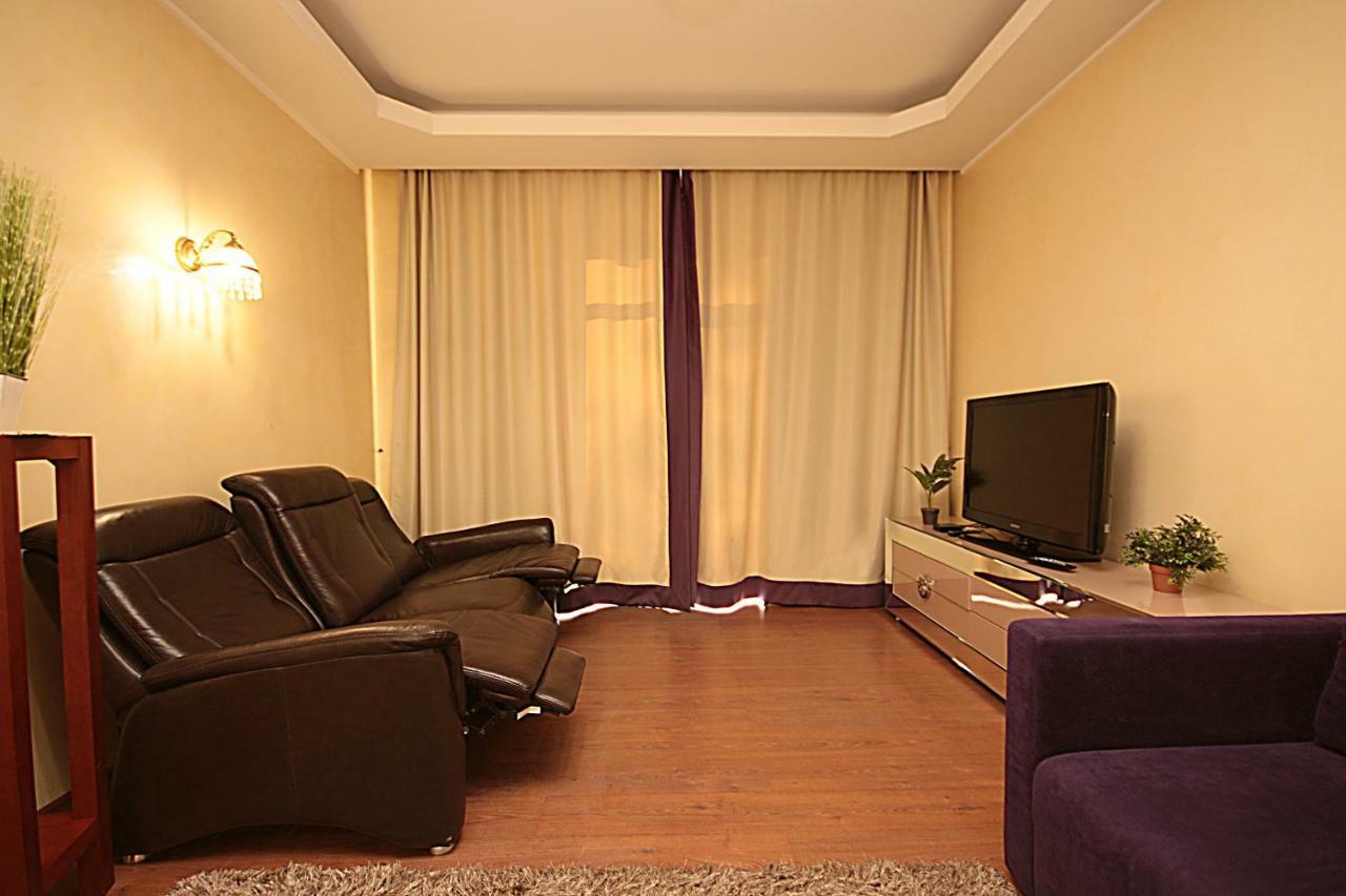 Inn Home Apartments In Kiev Center Eksteriør bilde