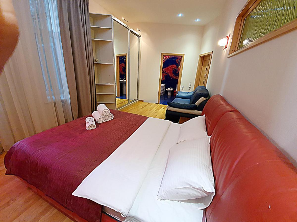 Inn Home Apartments In Kiev Center Eksteriør bilde